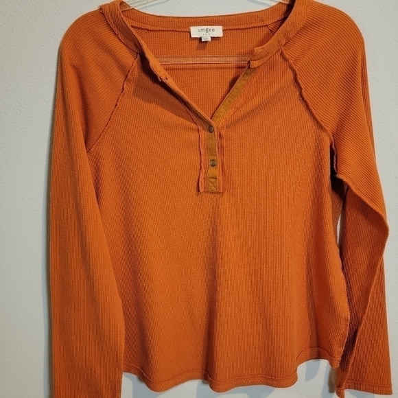 UMGEE‎ size small Orange thermal top - Picture 4 of 5